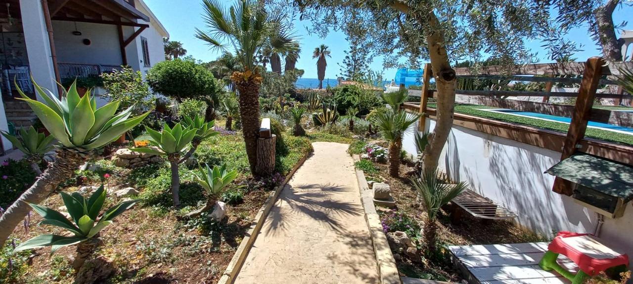 A Due Passi Dal Mare Con Piscina Villa Fontane Bianche Luaran gambar