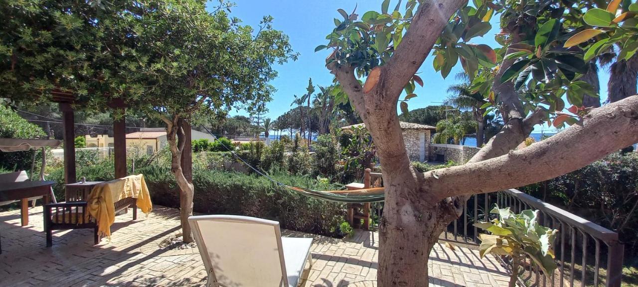 A Due Passi Dal Mare Con Piscina Villa Fontane Bianche Luaran gambar