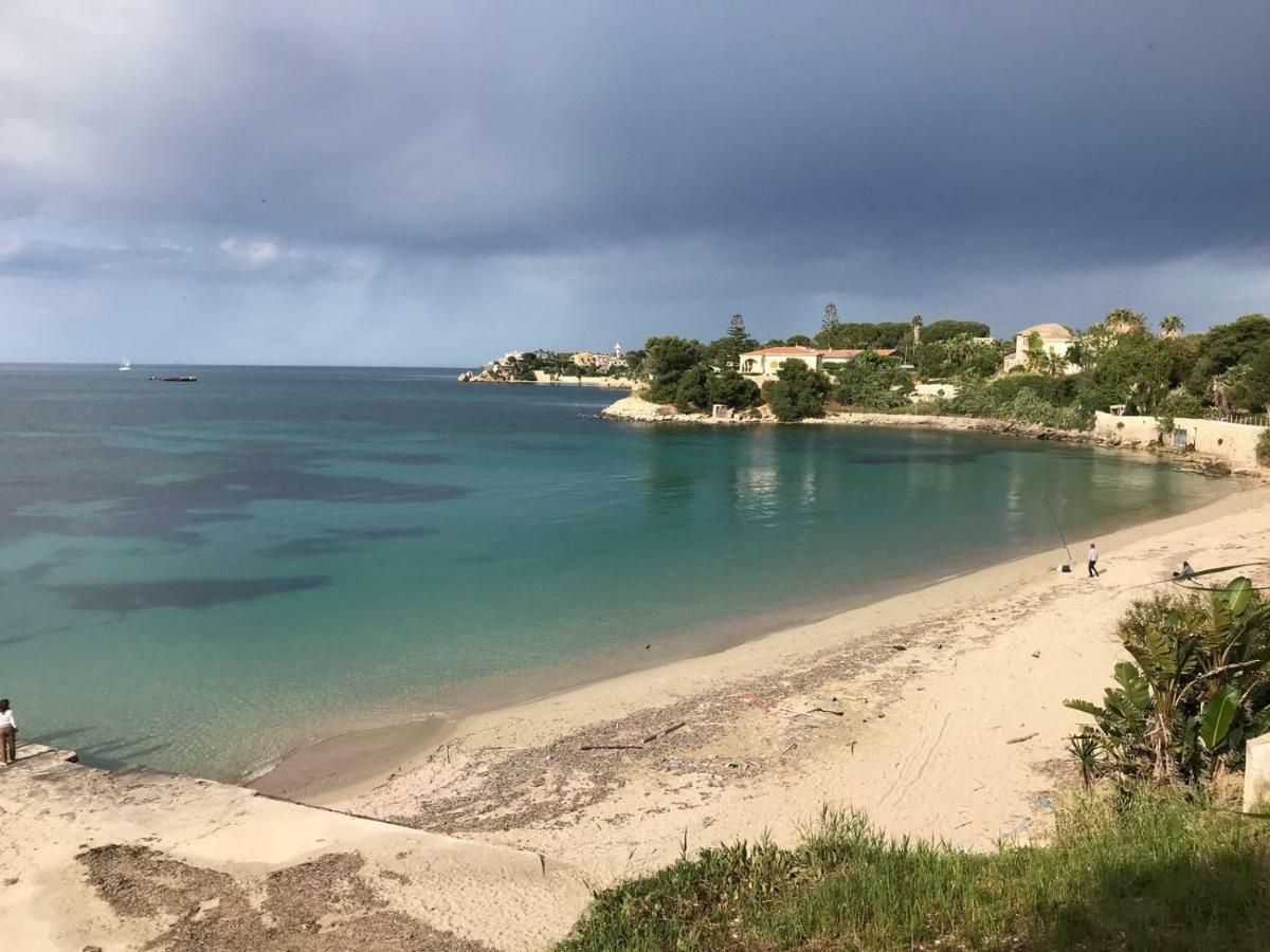 A Due Passi Dal Mare Con Piscina Villa Fontane Bianche Luaran gambar
